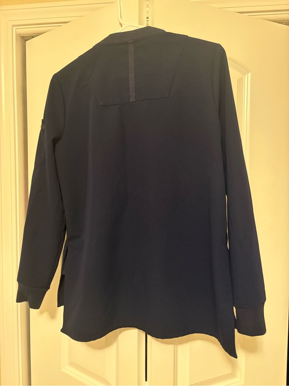 FIGS Bellery Scrub Jacket size small - Picture 9 of 11